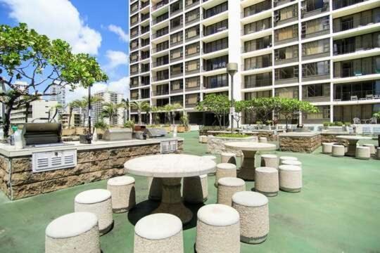 Deluxe Panoramic Mountain View Condo - 37Th Floor, Free Parking & Wifi Condo Honolulu Exteriér fotografie